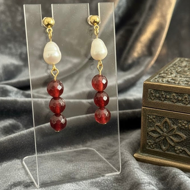 ပုလဲလည်စည်းစုစည်းမှု - နားကပ် - ပတ္တမြား