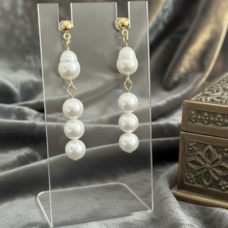 ပုလဲလည်စည်းစုစည်းမှု - နားကပ် - ပုလဲ