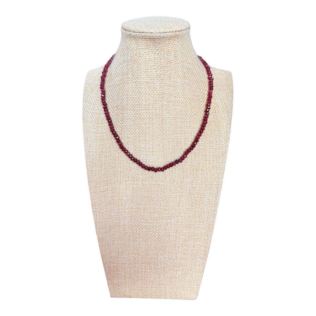 တောက်ပြောင်သော စုစည်းမှု - လည်ဆွဲ - ပတ္တမြား